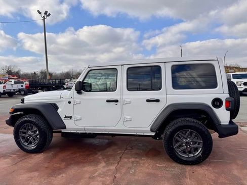 New 2026 Jeep Wrangler Unlimited Sport AWD/4WD image 9