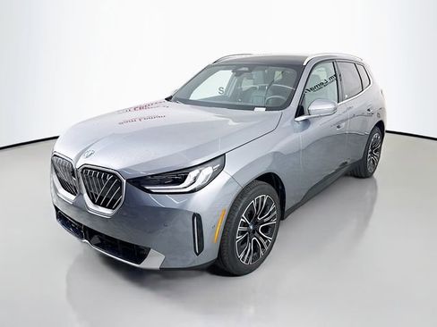 Used 2026 BMW X3 xDrive30 w/ Premium Package image 3