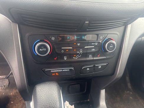 Used 2018 Ford Escape SE image 35