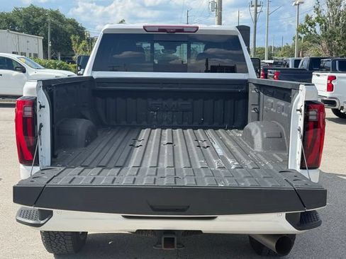 Used 2025 GMC Sierra 2500 Denali w/ Denali Reserve Package AWD/4WD image 12