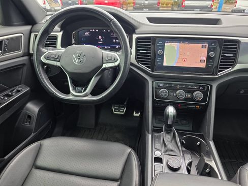 Used 2020 Volkswagen Atlas Cross Sport SEL R-Line AWD/4WD image 11