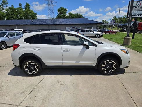 Used 2016 Subaru Crosstrek 2.0i Limited AWD/4WD image 5