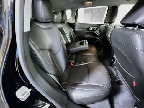 Used 2022 Jeep Compass Trailhawk AWD/4WD image 24