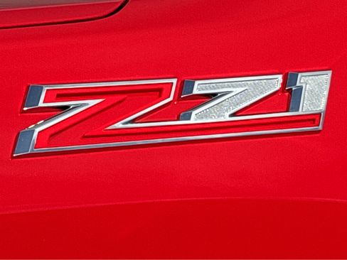 Used 2022 Chevrolet Silverado 1500 LT w/ Z71 Off-Road Package image 30