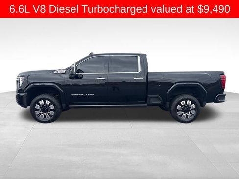 Used 2024 GMC Sierra 2500 Denali w/ Denali Reserve Package image 2
