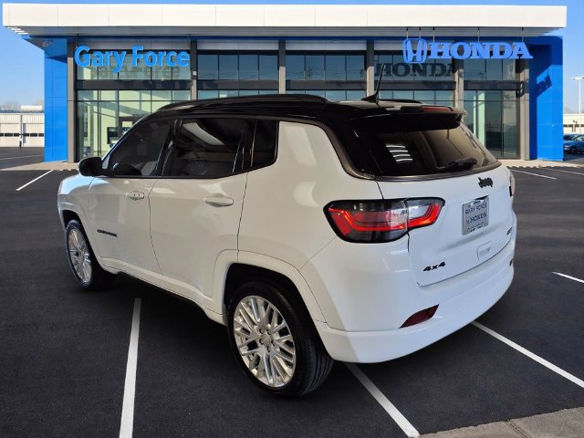 Used 2022 Jeep Compass High Altitude AWD/4WD image 3