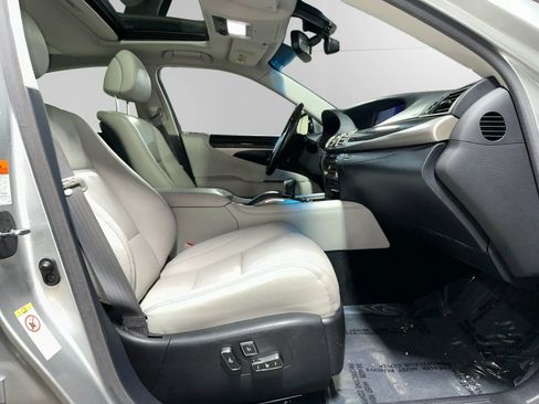 Used 2017 Lexus LS 460 F Sport image 19