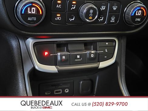 Used 2022 GMC Terrain SLT w/ Tech Package FWD image 18