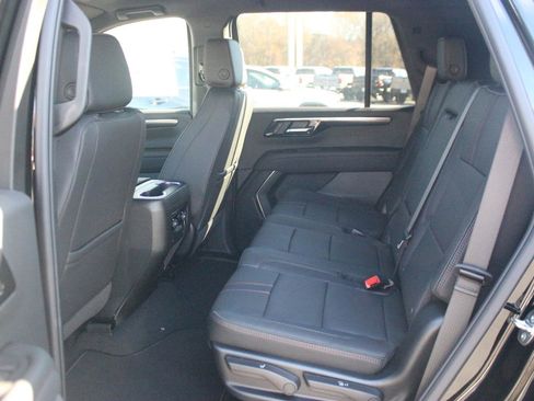 New 2025 Chevrolet Tahoe RST image 13