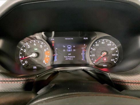 Used 2025 Jeep Compass Trailhawk AWD/4WD image 20