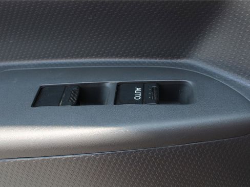 New 2024 Chevrolet Low Cab Forward image 8