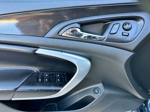 Used 2016 Buick Regal Premium w/ Driver Confidence Package #2 image 14