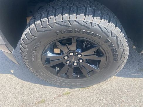 Used 2021 GMC Canyon AT4 image 10