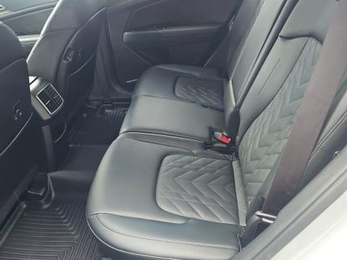 Used 2025 Kia Sportage X-Line AWD/4WD image 8