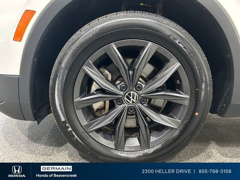 Used 2022 Volkswagen Tiguan SE AWD/4WD image 13