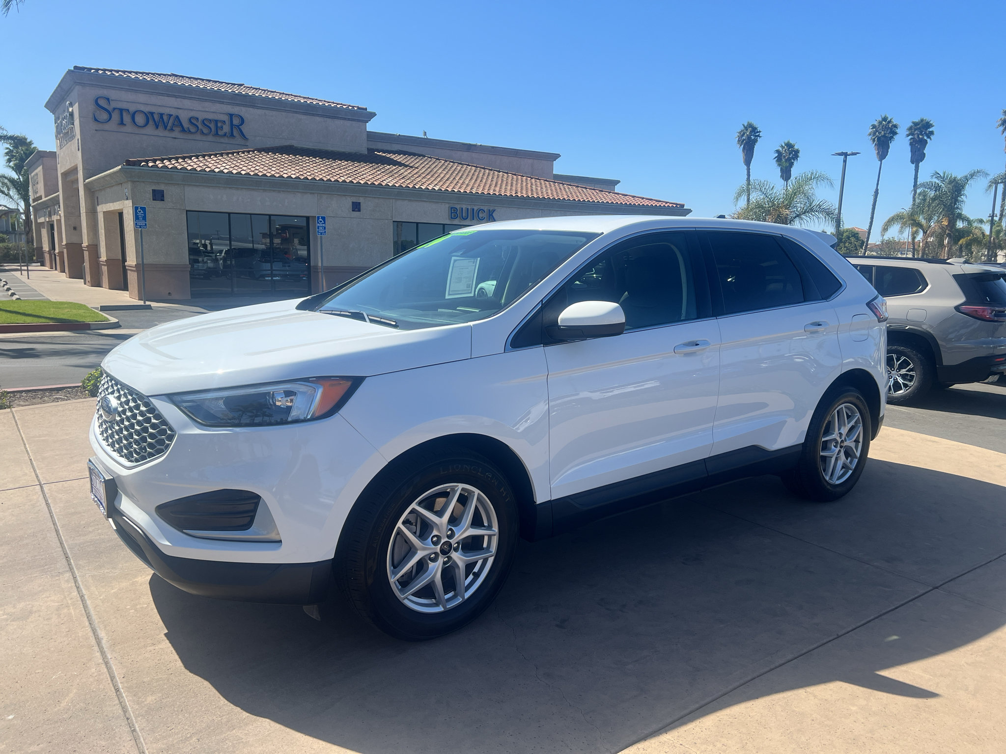 Used 2024 Ford Edge SEL AWD/4WD image 1