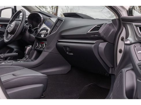 Used 2020 Subaru Impreza 2.0i Limited image 10