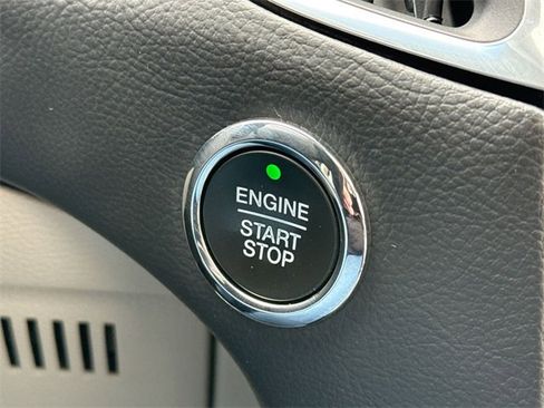 Used 2019 Ford Edge Titanium w/ Equipment Group 301A image 35