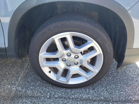 Used 2025 Honda Passport EX-L image 7