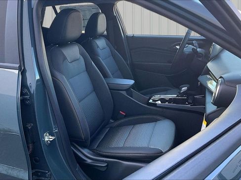 New 2026 Chevrolet Trax LT w/ Driver Confidence Package image 5