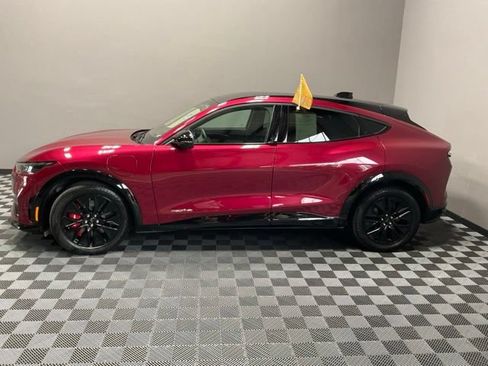 Used 2025 Ford Mustang Mach-E Premium w/ Sport Appearance Package AWD/4WD image 6
