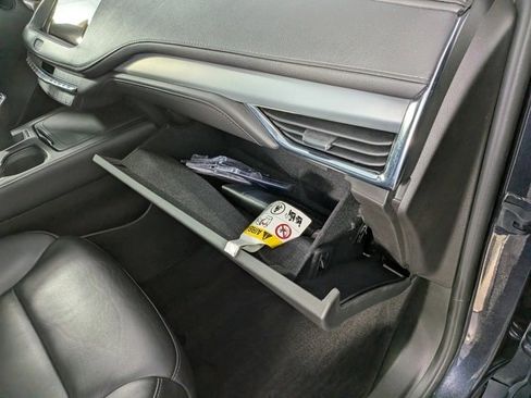 Certified 2022 Cadillac XT4 Premium Luxury w/ Enhanced Visibility Package image 33