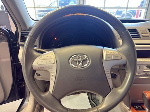 Used 2010 Toyota Camry Hybrid image 17