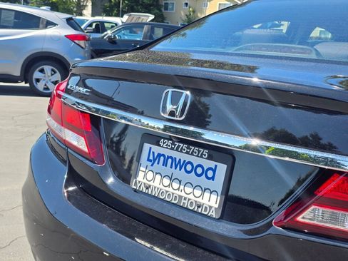 Used 2015 Honda Civic SE image 12