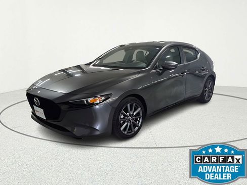 Used 2022 MAZDA MAZDA3 s FWD image 2