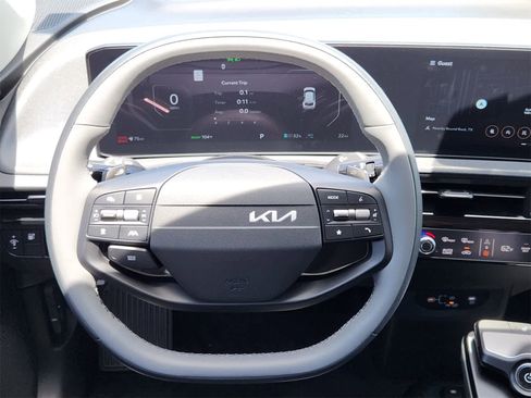 New 2025 Kia EV6 Light w/ Light LR Technology Package image 24