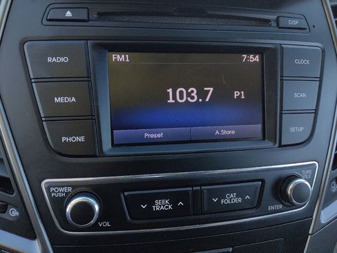 Used 2017 Hyundai Santa Fe Sport image 25