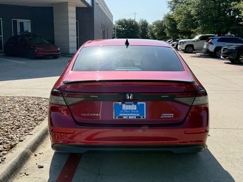 Used 2023 Honda Accord Sport image 4