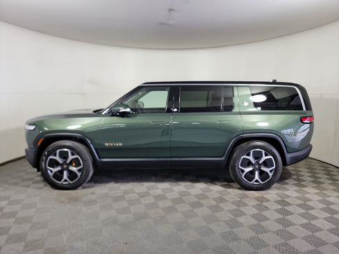 Used 2024 Rivian R1S Adventure AWD/4WD image 2