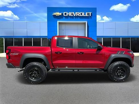 Used 2025 Chevrolet Colorado ZR2 w/ ZR2 Bison Edition image 2