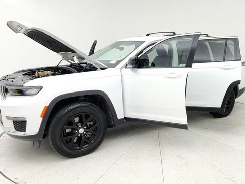 Used 2022 Jeep Grand Cherokee L Limited image 11