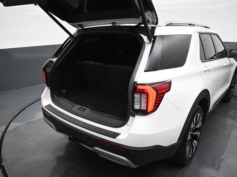 Certified 2026 Ford Explorer Platinum w/ LUX Leather Package AWD/4WD image 25