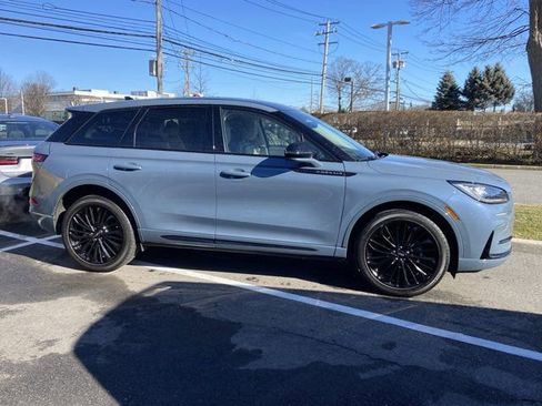 Used 2023 Lincoln Corsair AWD w/ Equipment Group 101A image 4