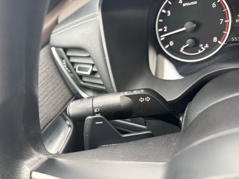 Used 2023 Nissan Rogue S image 25