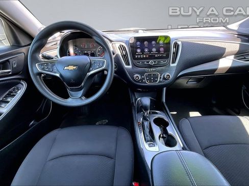 Used 2023 Chevrolet Malibu LT FWD image 16