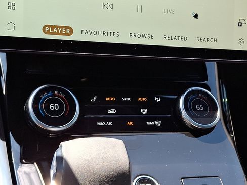 Used 2023 Land Rover Range Rover Sport SE image 16