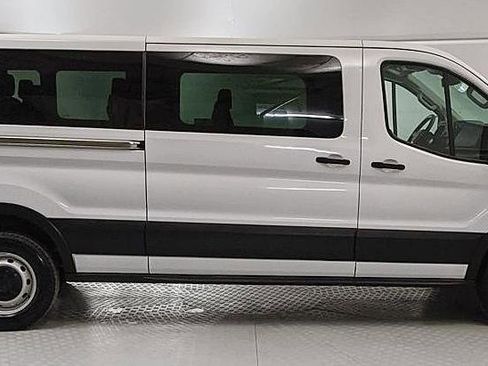 Used 2021 Ford Transit 350 XL image 2