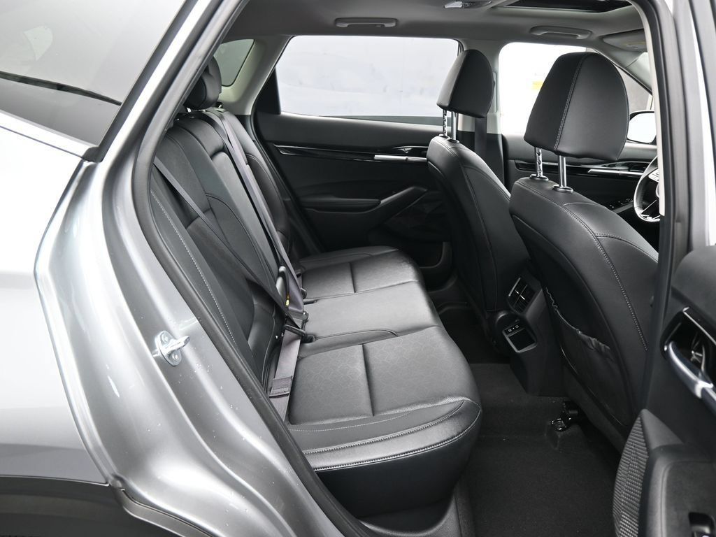 Used 2025 Kia Seltos EX w/ EX Sunroof Package FWD image 35