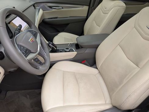 Certified 2023 Cadillac XT5 Premium Luxury w/ Technology Package image 21