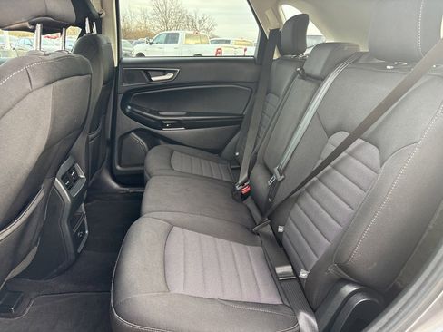 Used 2022 Ford Edge SE image 21