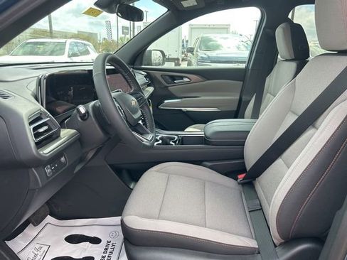 New 2026 Chevrolet Traverse LT image 15