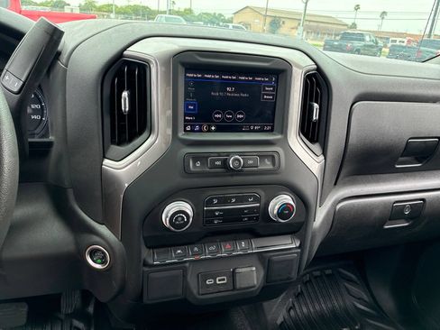 Used 2024 GMC Sierra 1500 Pro w/ Pro Value Package AWD/4WD image 27