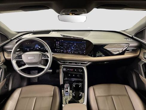 Certified 2025 Audi Q5 Premium w/ Premium Plus AWD/4WD image 9