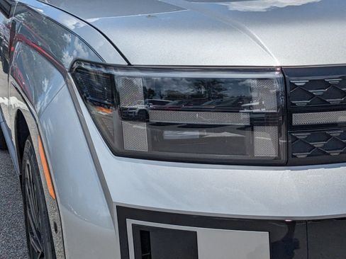 Used 2024 Hyundai Santa Fe Calligraphy image 9