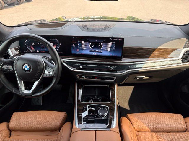 Used 2026 BMW X5 xDrive40i AWD/4WD image 12
