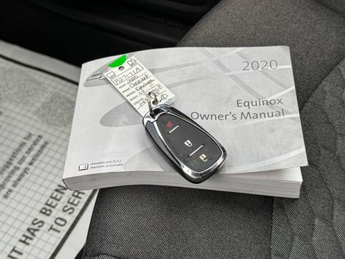 Used 2020 Chevrolet Equinox LT AWD/4WD image 34